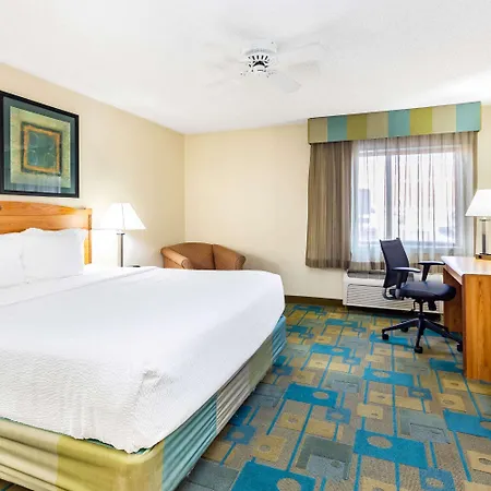 La Quinta By Wyndham El Paso East Hotel Exterior photo