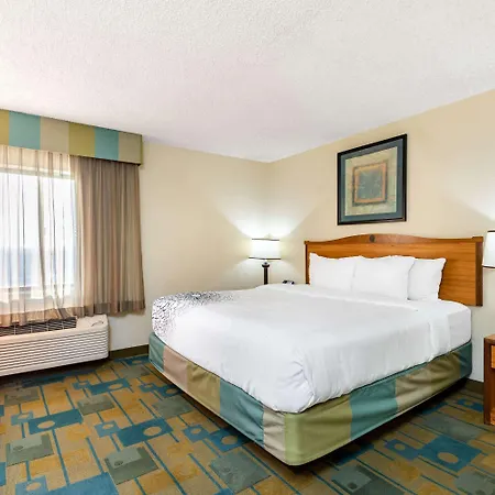 La Quinta By Wyndham El Paso East Hotel Exterior photo