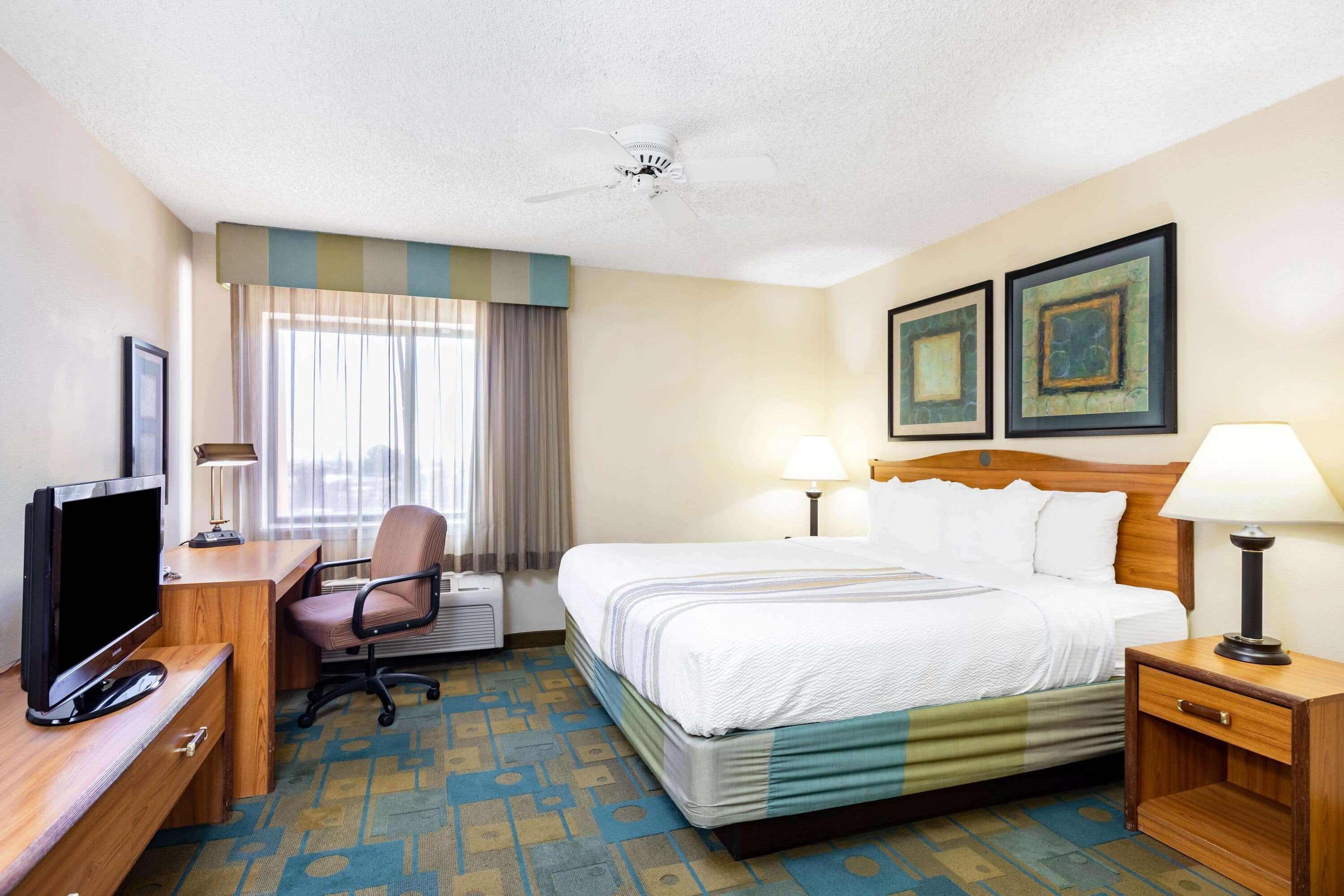 La Quinta By Wyndham East Hotel