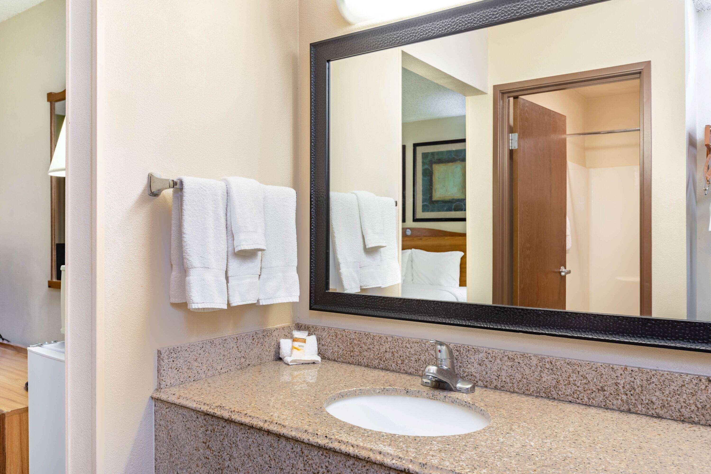 La Quinta By Wyndham East