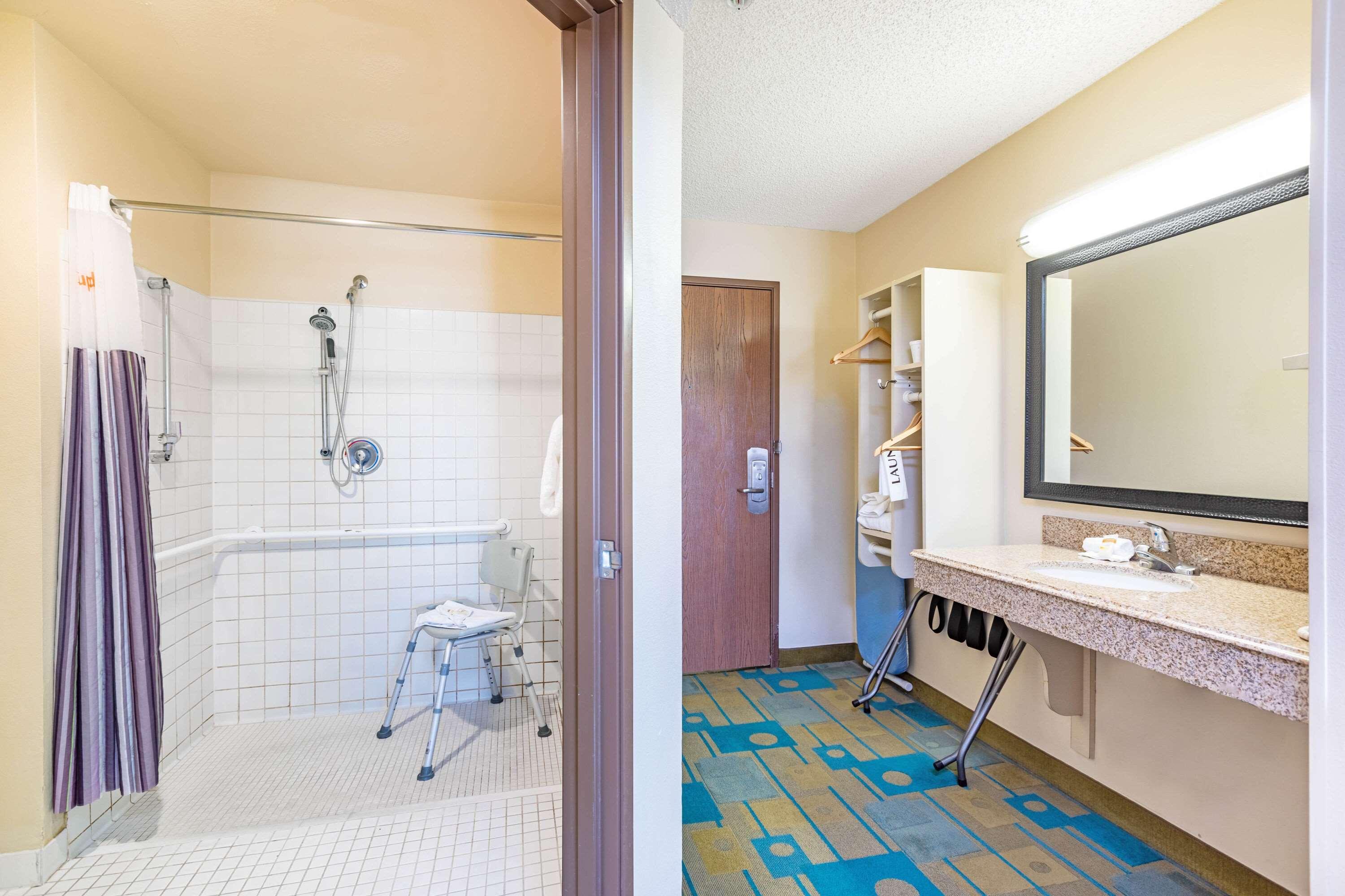 La Quinta By Wyndham East 3*